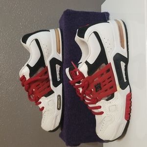 DC Retrotech Skate Shoes